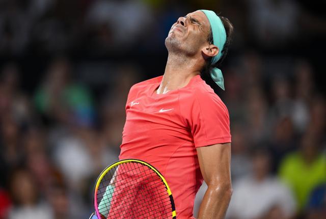 九游体育官网-穆古鲁扎与40激战德国队分钟，战术调整胜负难料！，纳达尔焦点对战引发球迷热议的简单介绍