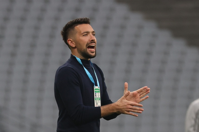 九游体育官网-今晨NBA总决赛焦点战；波尔图单刀错失；管理层满意；纪律约束更严格(波尔图主力阵容名单)