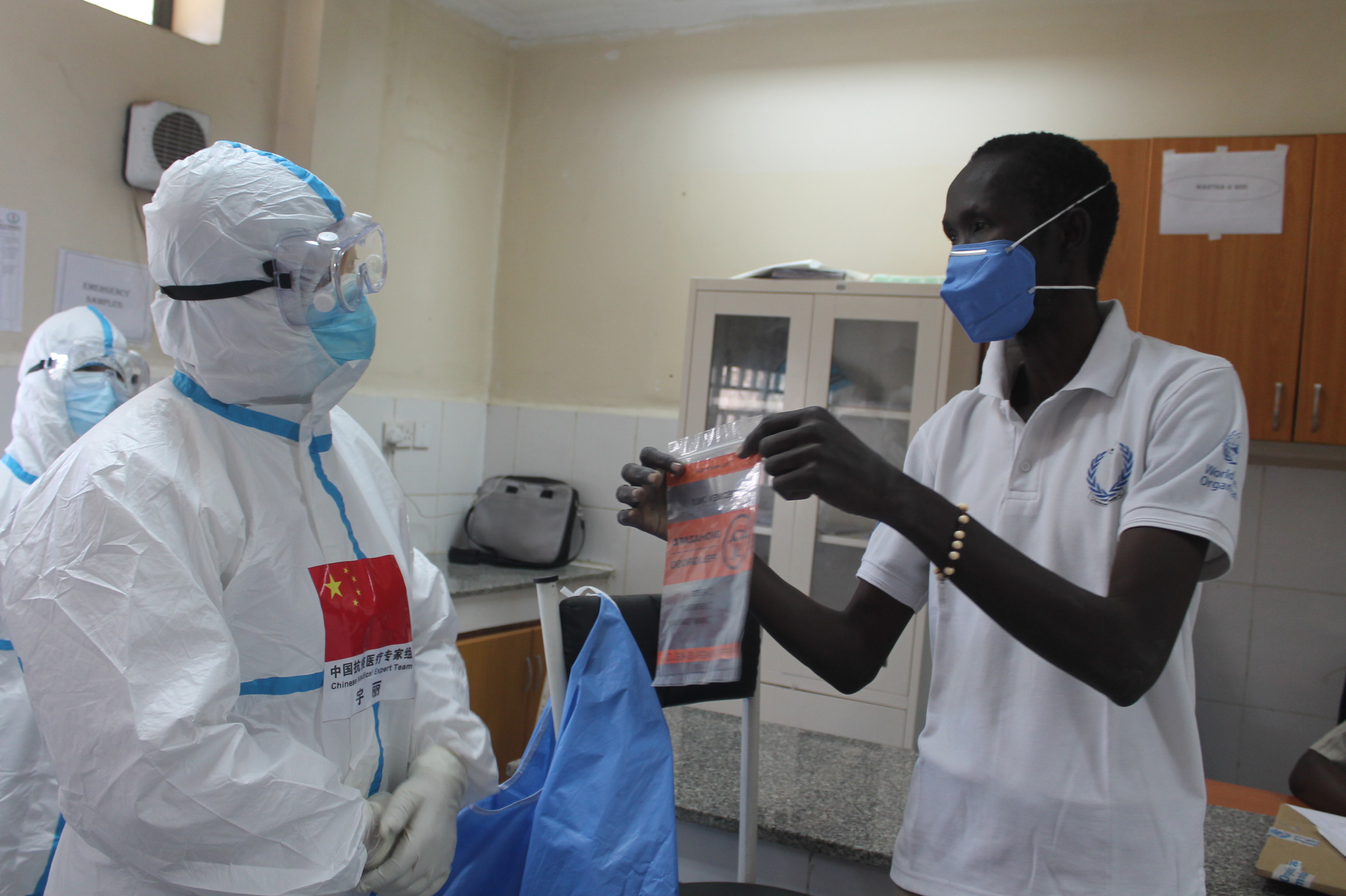 九游-费耶诺德发布备战花絮，关键时刻外线爆发，意甲任务艰巨，医务组通报恢复的简单介绍