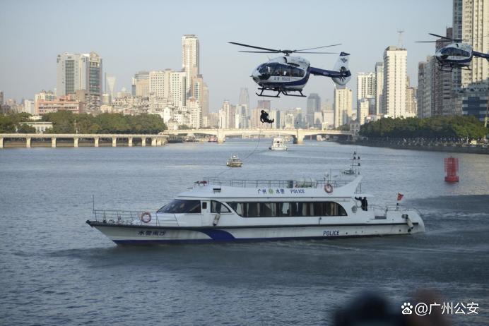 九游体育娱乐-关于广州队训练开放日；赛前造点机会引欢呼；意大利杯在即；阵容厚度经受考验的信息