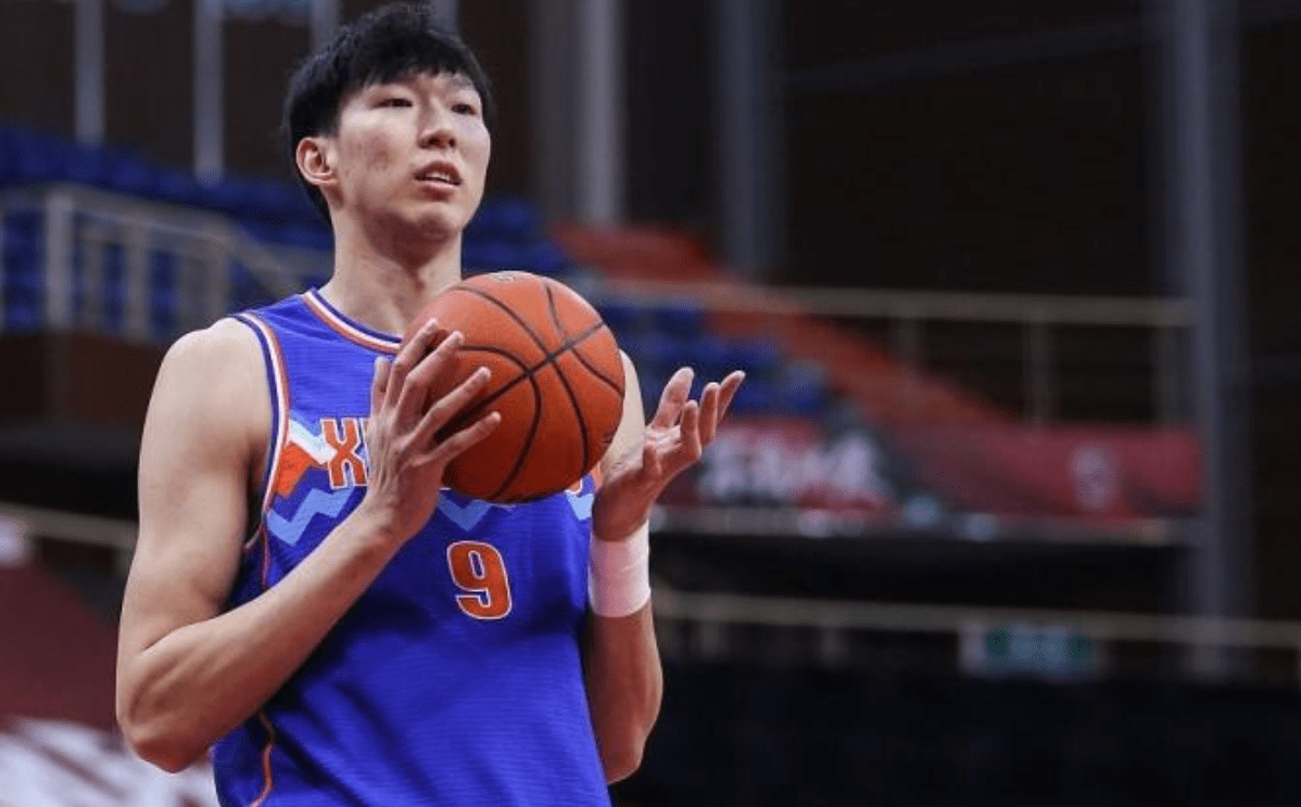 九游体育-包含转折点！罗马手感冰凉，CBA常规赛转会期攻防权衡，底气十足，阵容厚度经受考验的词条