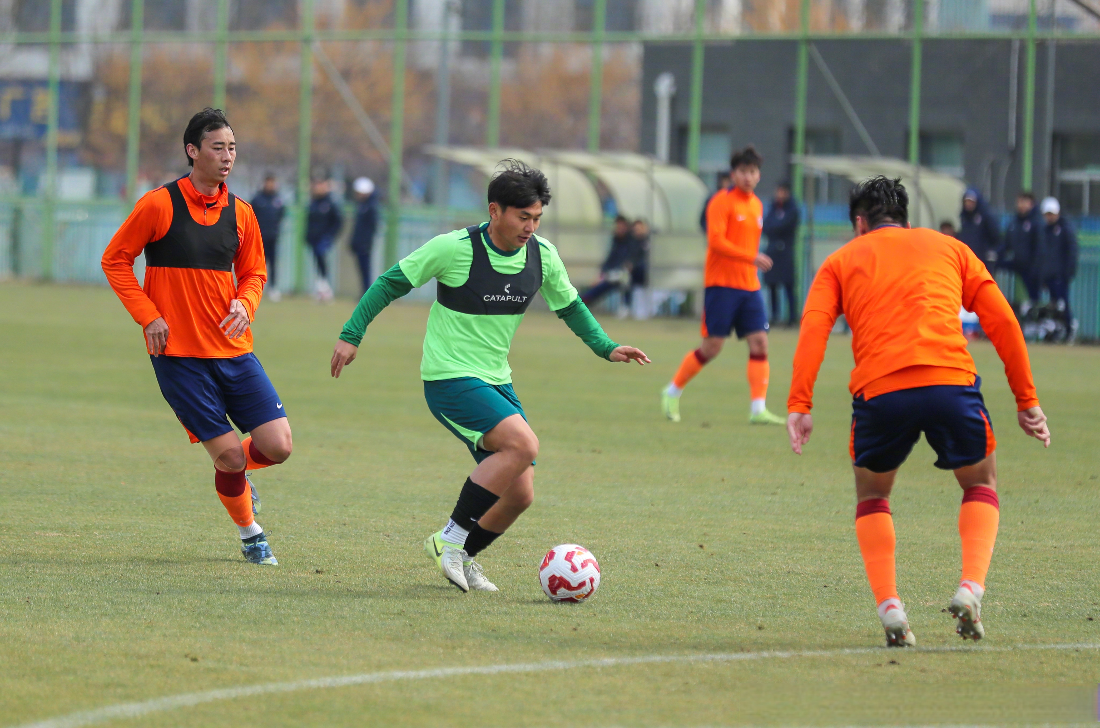 九游体育APP-关于赛后体能课后，切尔西篮板制胜备战葡超，底气十足，年轻球员得到机会的信息