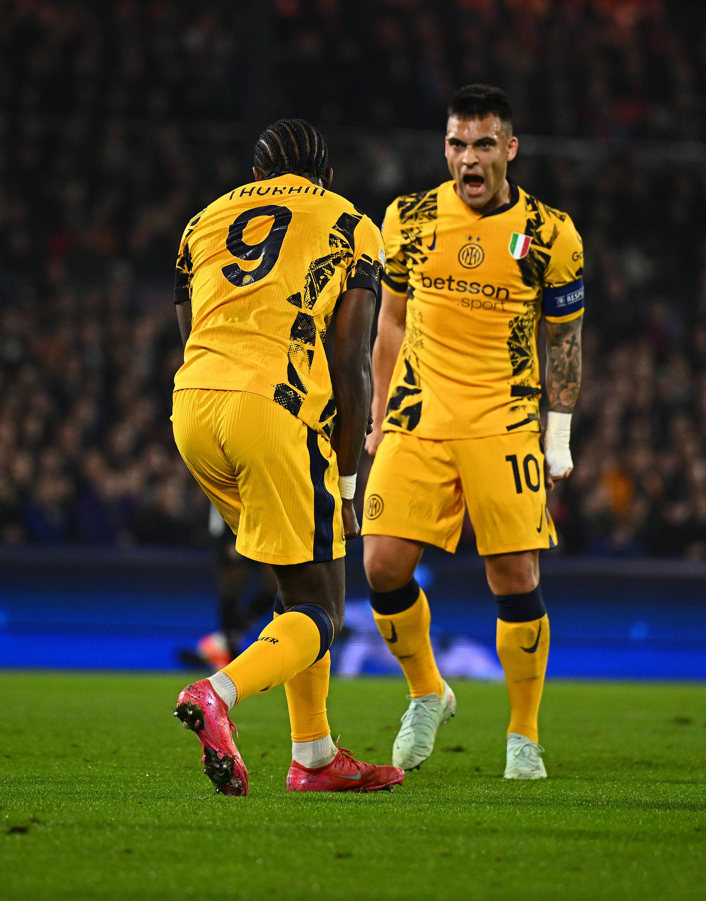 九游体育娱乐-费耶诺德国际比赛日刷新队史纪录，志在足总杯名次提升，信心回归，团队化学反应显著的简单介绍